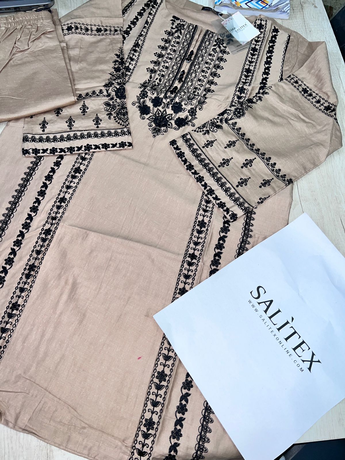 Embroidered 2-Piece Shalwar Kameez